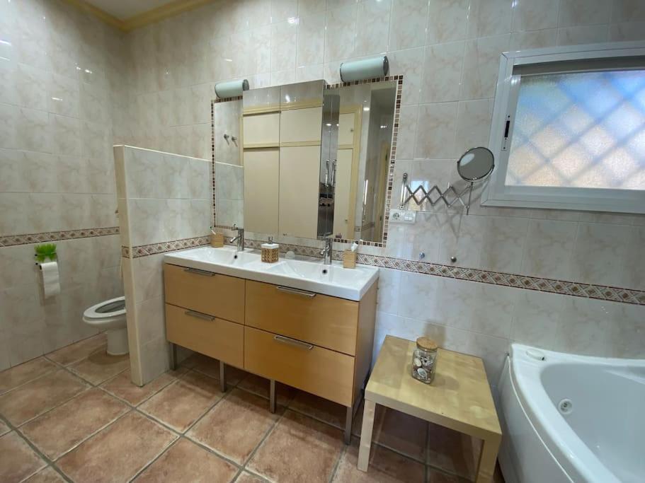 マラガ Espectacular Atico Duplex Con 2 Terrazas & Piscinaヴィラ エクステリア 写真